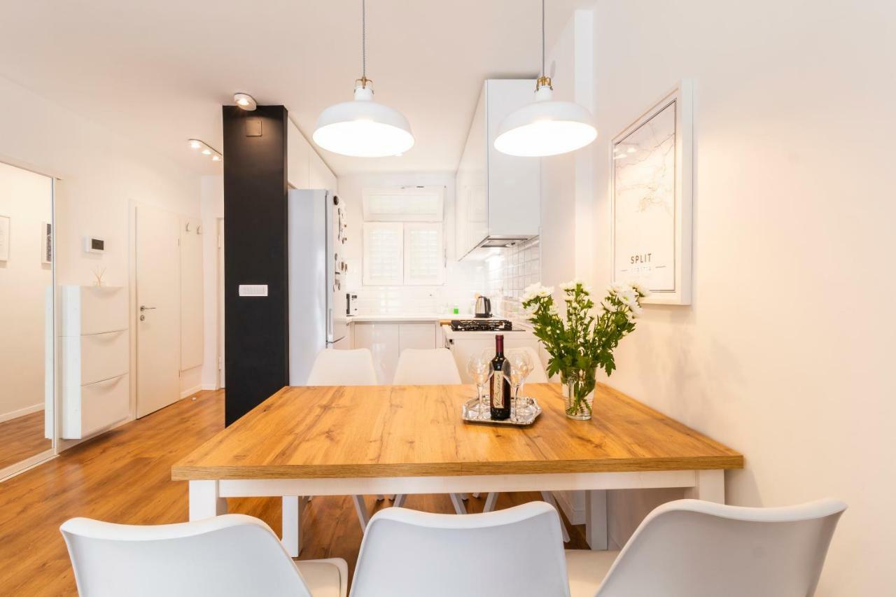 In Centre For 6 Apartment *