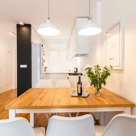 Apartment In Centre For 6 Split Exterior photo