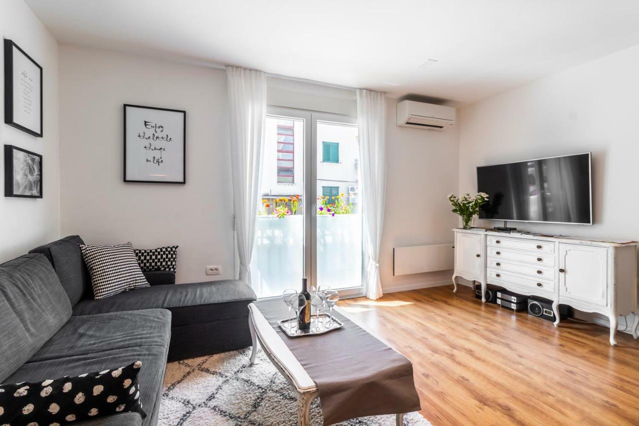 In Centre For 6 Apartmán *